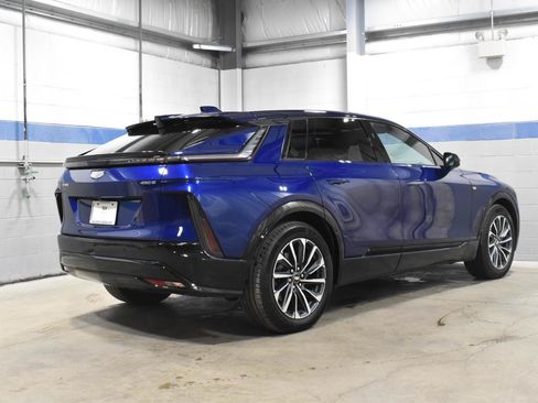 Certified 2024 Cadillac Lyriq Sport RWD image 25