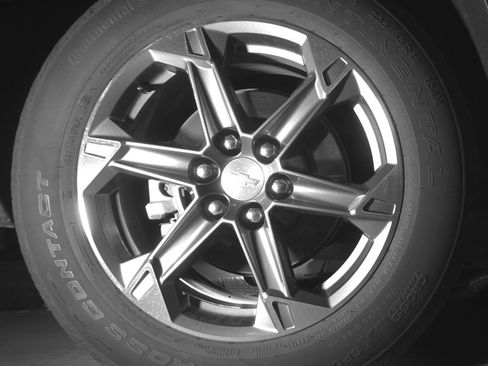Used 2025 Chevrolet Blazer LT FWD image 15