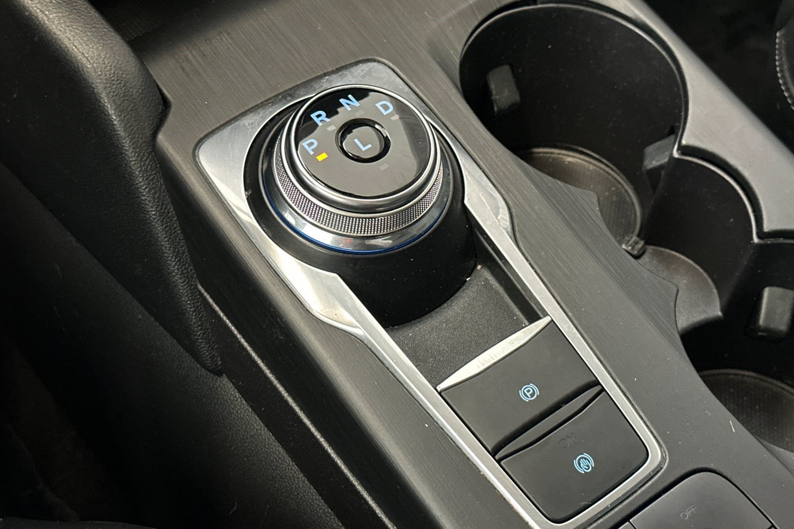 Used 2020 Ford Escape SEL FWD image 18