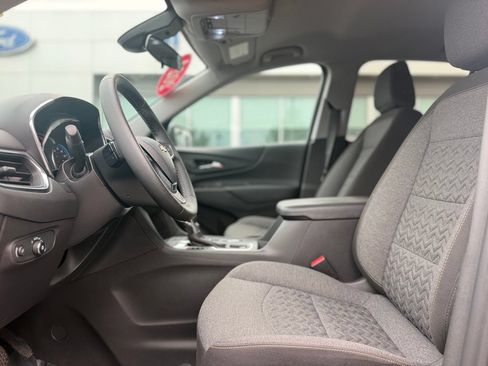 Used 2024 Chevrolet Equinox LT AWD/4WD image 16