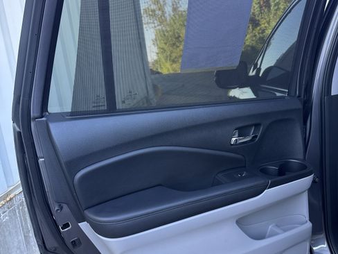 Used 2021 Honda Pilot Elite image 12