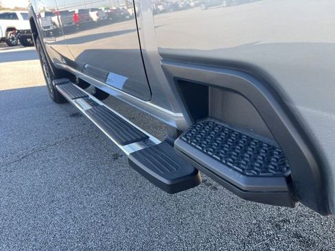 New 2025 GMC Sierra 2500 SLT w/ SLT Convenience Package image 11