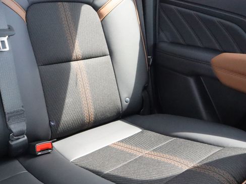 New 2026 GMC Canyon AT4 AWD/4WD image 9