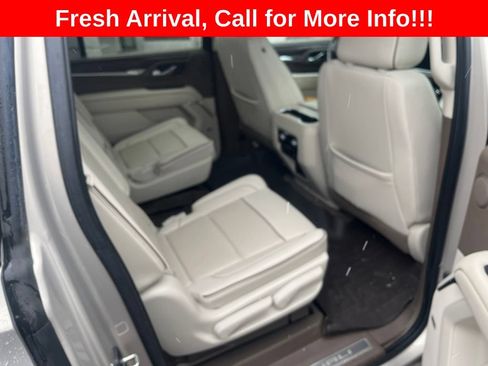 Used 2021 GMC Yukon XL Denali w/ Advanced Technology Package AWD/4WD image 13