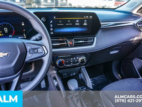 Used 2025 Chevrolet TrailBlazer LT FWD image 31