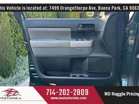 Used 2008 Toyota Sequoia SR5 RWD image 36