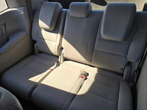 Used 2012 Honda Odyssey EX-L image 27
