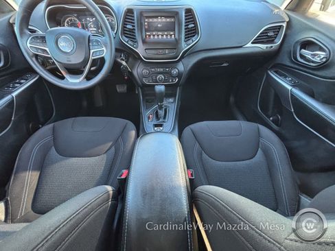 Used 2021 Jeep Cherokee Latitude image 16