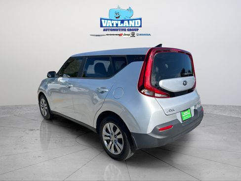 Used 2020 Kia Soul LX FWD image 3