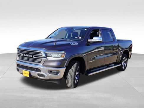 Used 2022 RAM 1500 Laramie AWD/4WD image 11