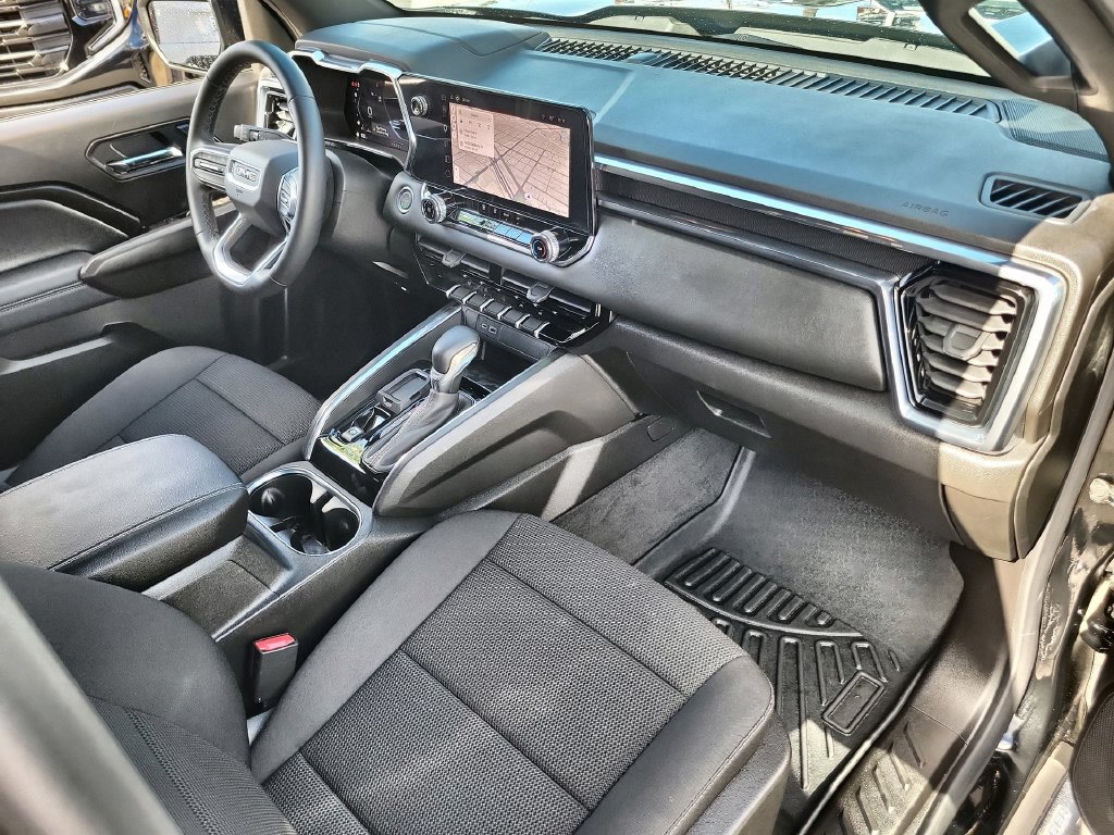 Used 2026 GMC Canyon Elevation RWD image 28