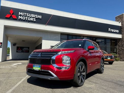 New 2026 Mitsubishi Outlander SEL FWD image 1