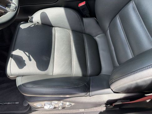 Certified 2024 Porsche Macan GTS AWD/4WD image 15
