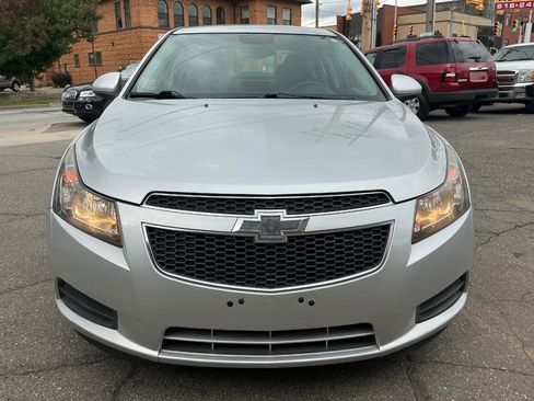 Used 2014 Chevrolet Cruze LT image 8