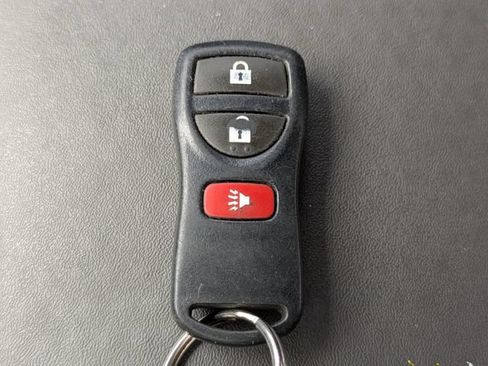 Used 2018 Nissan Frontier PRO-4X AWD/4WD image 27