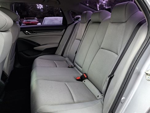 Used 2018 Honda Accord LX image 9