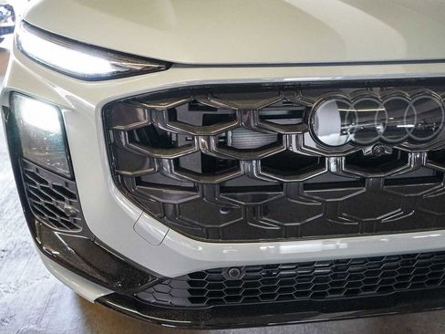 New 2026 Audi Q3 quattro 2.0T AWD/4WD image 11