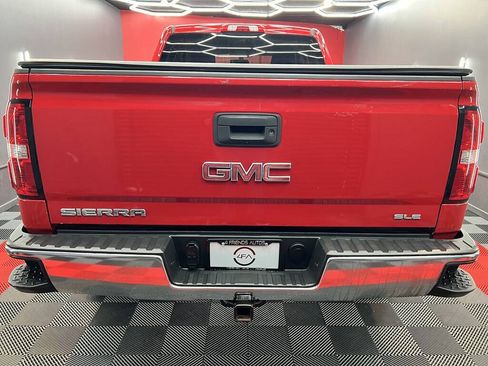 Used 2017 GMC Sierra 1500 SLE w/ SLE Value Package AWD/4WD image 5