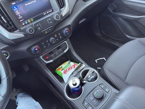 Used 2022 GMC Terrain SLE w/ Driver Convenience Package image 12