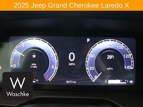 Used 2025 Jeep Grand Cherokee Laredo X w/ Trailer Tow Package image 37
