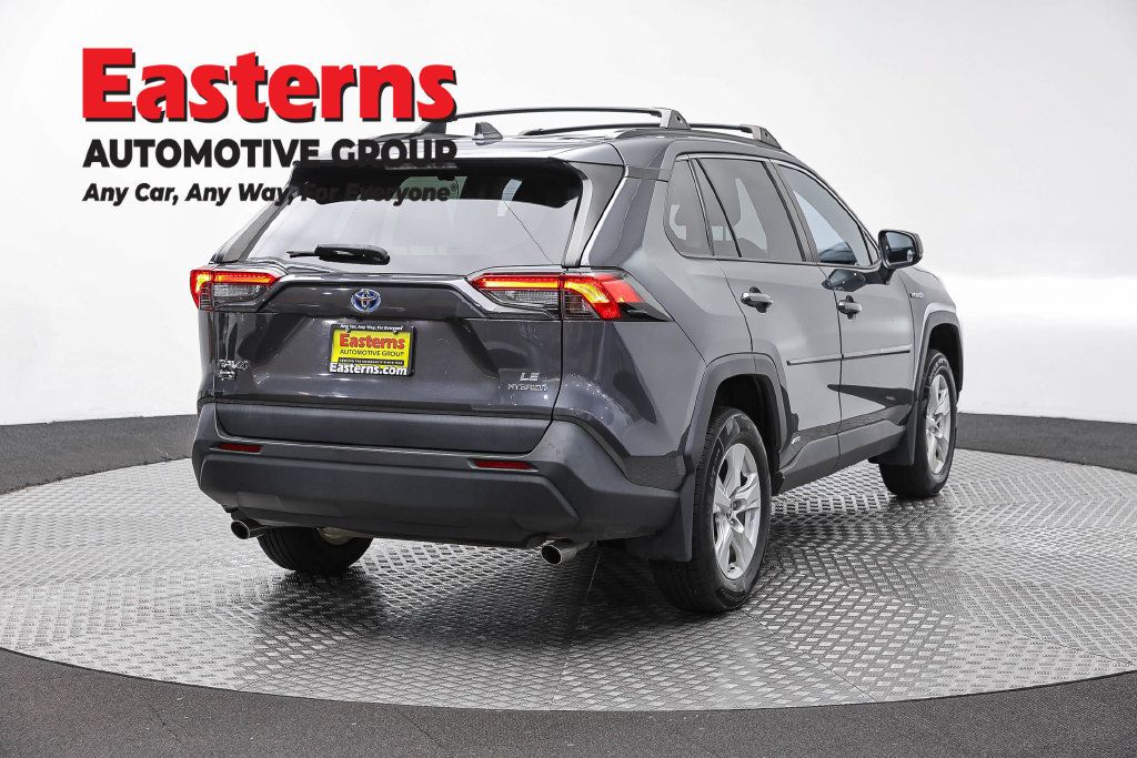 Used 2021 Toyota RAV4 LE w/ Carpet Mat Package (TMS) AWD/4WD image 7