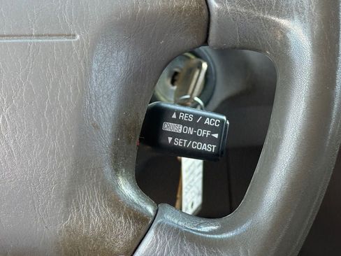 Used 2000 Toyota Tundra SR5 AWD/4WD image 24