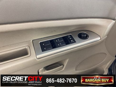 Used 2007 Jeep Grand Cherokee Laredo w/ Cargo Convenience Group image 13