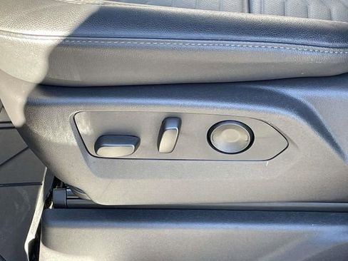 Certified 2025 Chevrolet Silverado 1500 ZR2 w/ Technology Package image 13