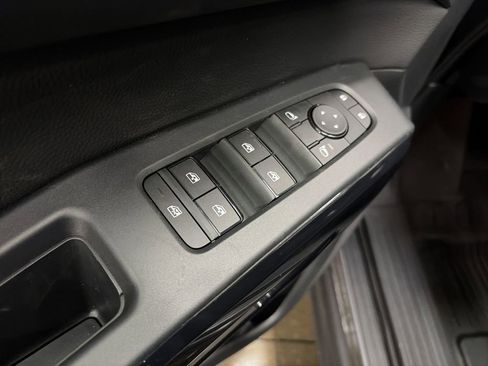 New 2026 Nissan Pathfinder SV image 13