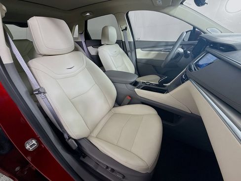 Used 2025 Cadillac XT5 Premium Luxury w/ Technology Package image 28