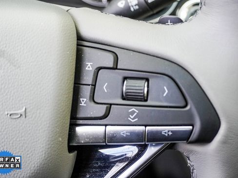 Used 2025 Cadillac XT6 Premium Luxury image 27