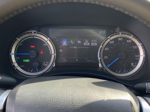 Used 2023 Toyota Highlander Bronze Edition FWD image 37