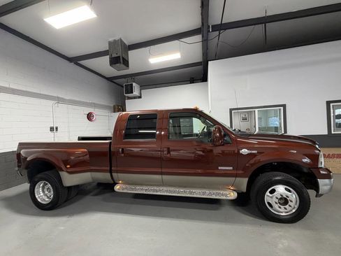 Used 2007 Ford F350 King Ranch image 2