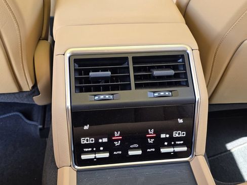Used 2023 Porsche Panamera Platinum Edition RWD image 18