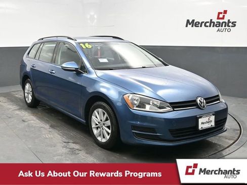 Used 2016 Volkswagen Golf S FWD image 1