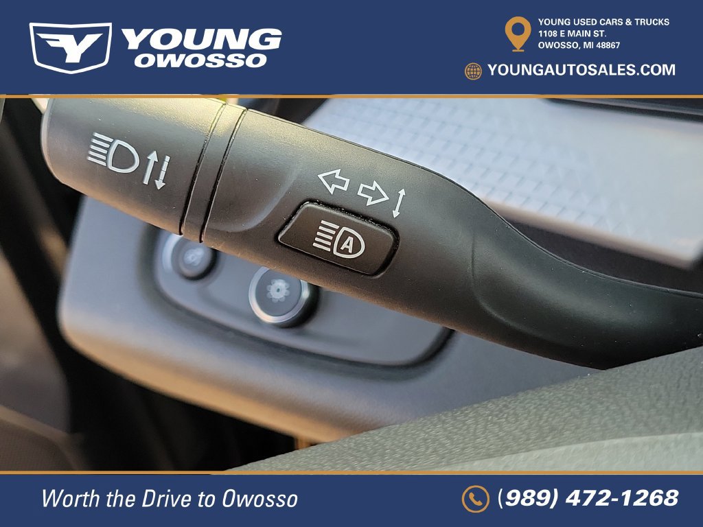 Used 2025 Chevrolet Trax LT w/ Driver Confidence Package FWD image 12