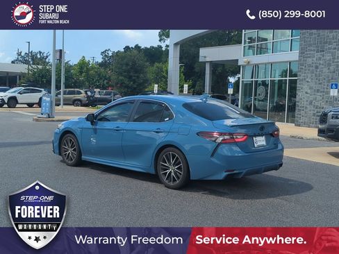 Used 2024 Toyota Camry SE FWD image 5