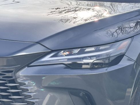 Used 2025 Lexus RX 350 Premium w/ Accessory Package (Z1) image 6