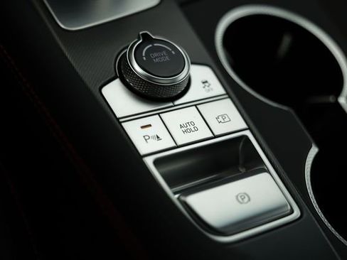 New 2025 Genesis G70 3.3T Advanced image 42