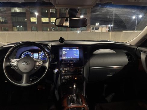 Used 2016 INFINITI QX70 AWD w/ Premium Package image 9