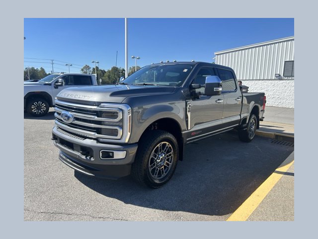 Used 2025 Ford F350 Platinum w/ Platinum Plus Package AWD/4WD image 1