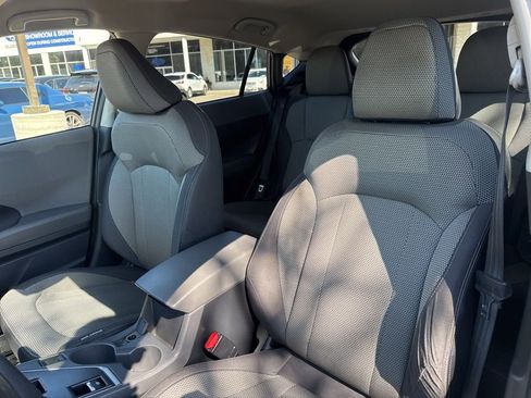 Used 2024 Subaru Crosstrek 2.0i Premium image 18