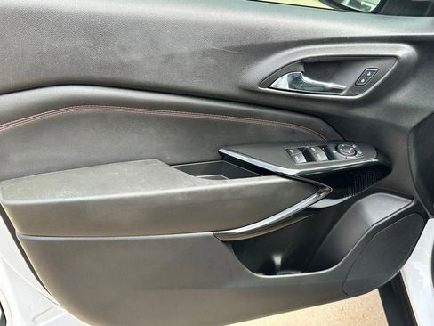 Used 2024 Chevrolet Trax RS w/ Sunroof Package image 22