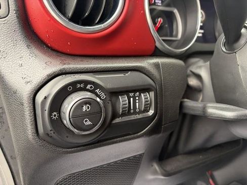 Used 2022 Jeep Gladiator Rubicon w/ LED Lighting Group AWD/4WD image 15