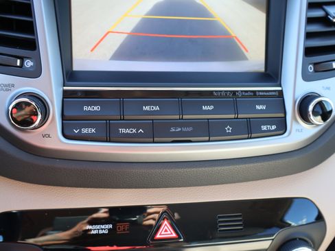 Used 2018 Hyundai Tucson SEL Plus FWD image 25