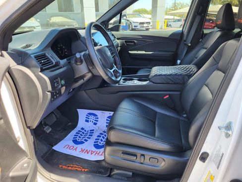 Used 2025 Honda Ridgeline TrailSport image 18