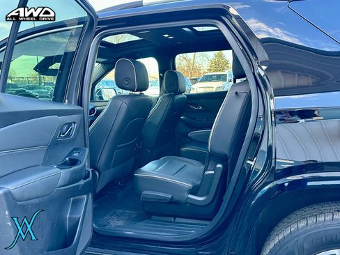 Used 2022 Chevrolet Traverse Premier w/ LPO, Floor Liner Package AWD/4WD image 22