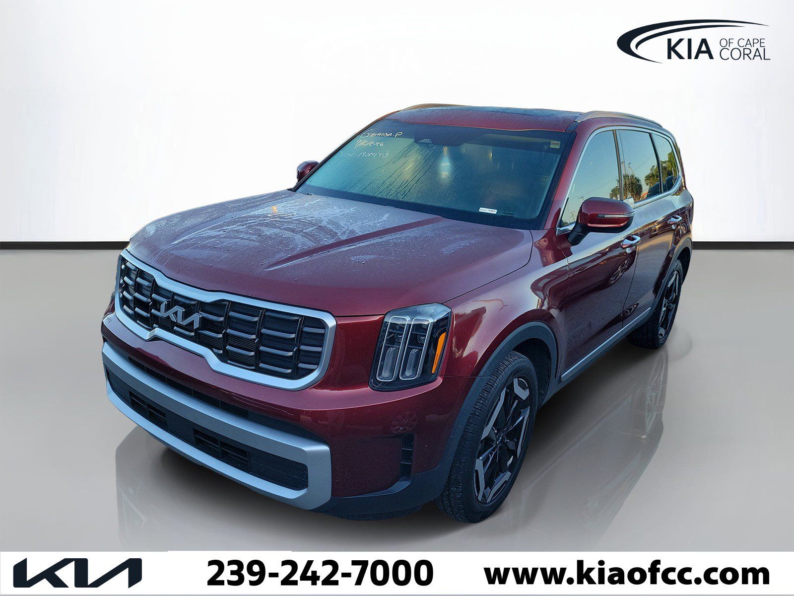 Certified 2023 Kia Telluride S w/ S Sunroof Package AWD/4WD image 3