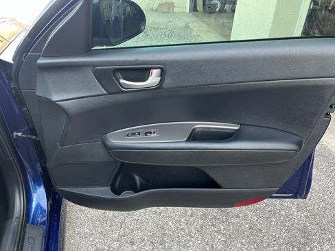 Used 2020 Kia Optima LX image 18