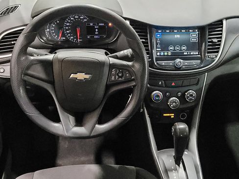 Used 2019 Chevrolet Trax LS image 22